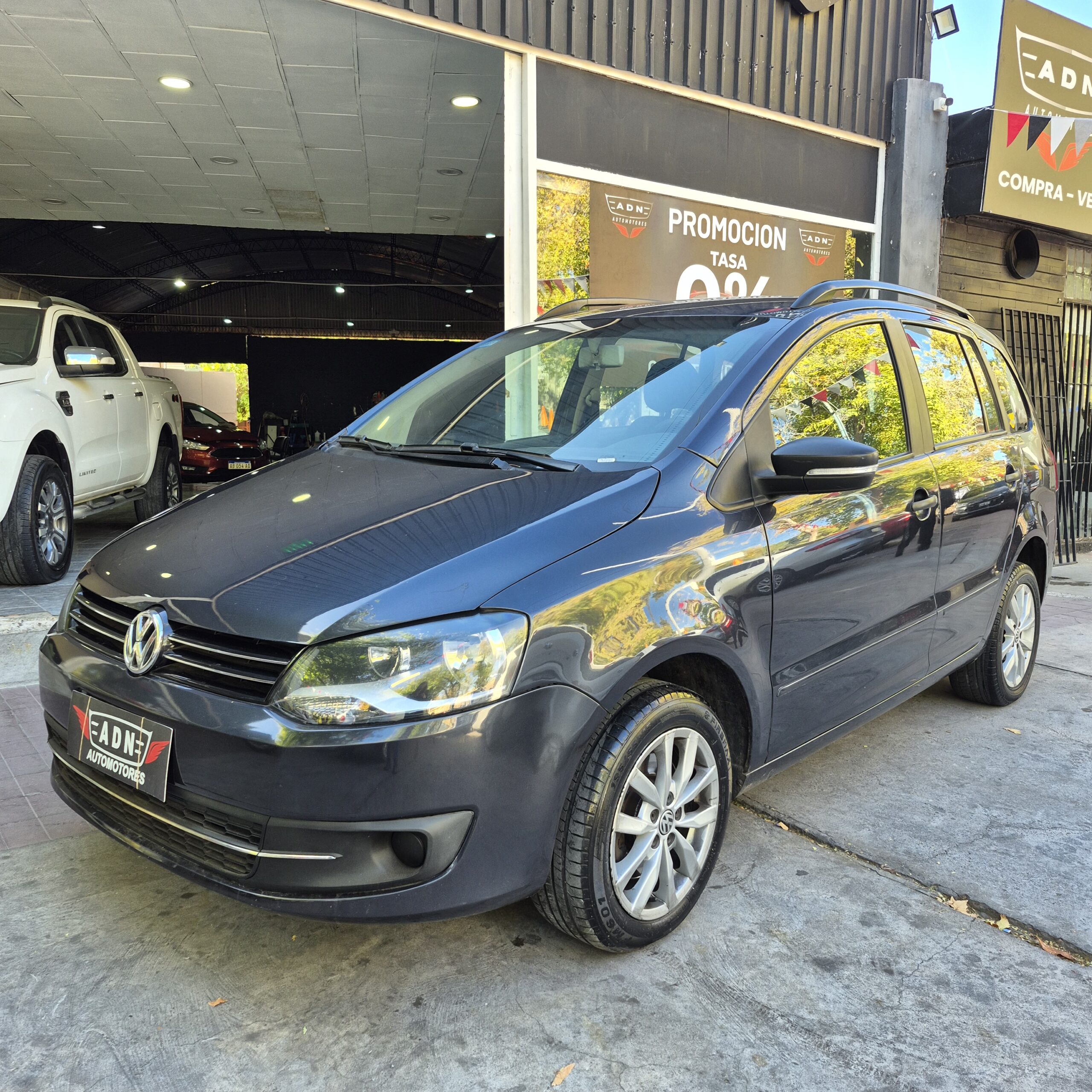 20260428_112549 Volkswagen Suran 1.6 Trendline ABS 2014