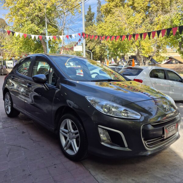 Peugeot 308 1.6 Active 2014
