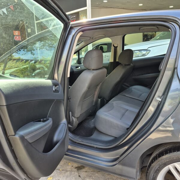 Peugeot 308 1.6 Active 2014