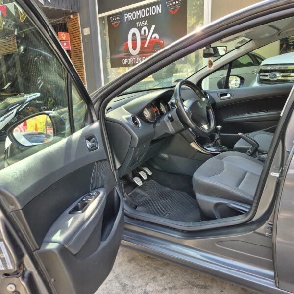 Peugeot 308 1.6 Active 2014
