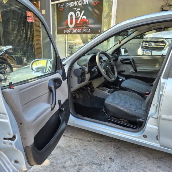 Chevrolet Corsa Classic 1.6 4P 2012