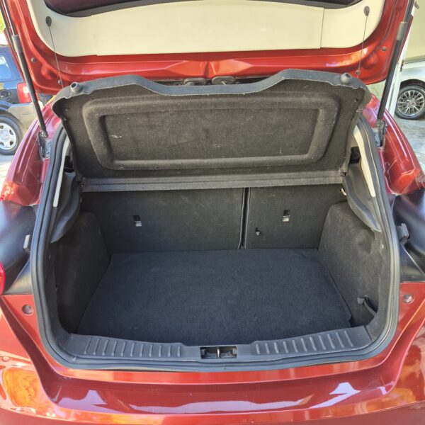 Ford Focus III 1.6 S 5P 2017