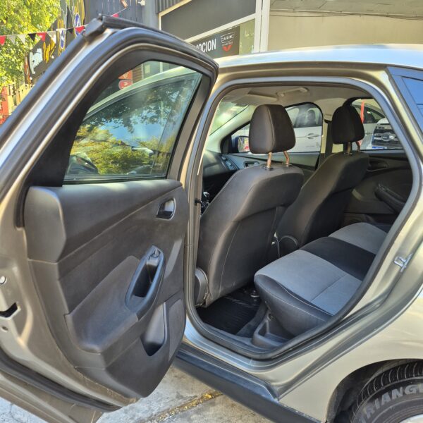 20260502_132926 Ford Focus III 1.6 S 2014