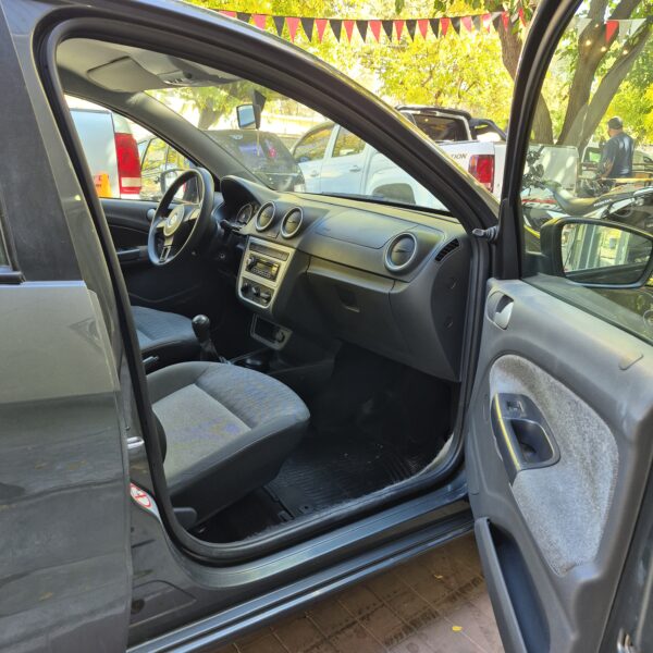Volkswagen Gol Trend 1.6 Pack 2 2014
