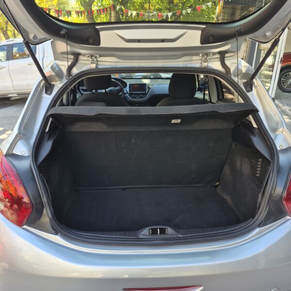 Peugeot 208 1.5 Allure NAV 2017