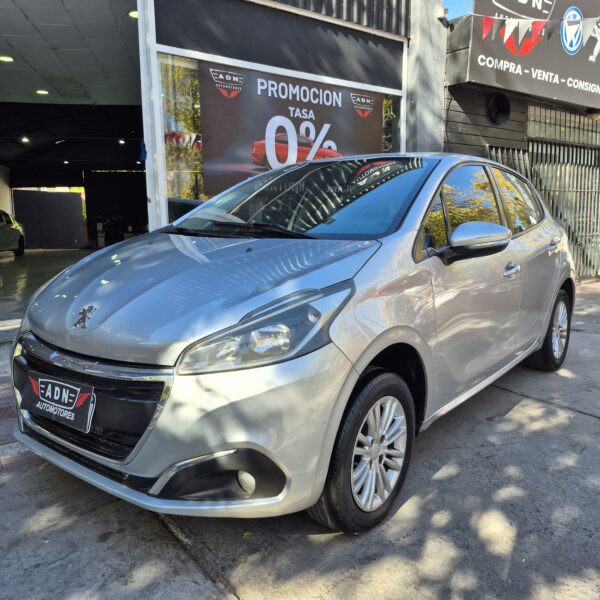 Peugeot 208 1.5 Allure NAV 2017