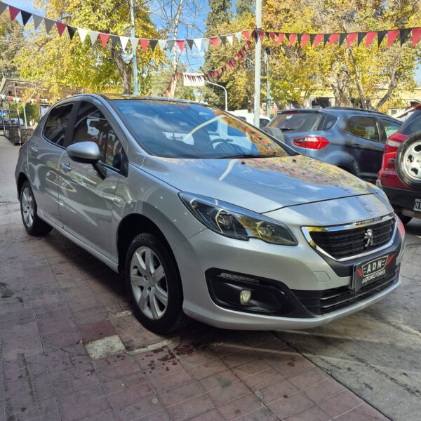 Peugeot 308 1.6 HDi Allure NAV 2017