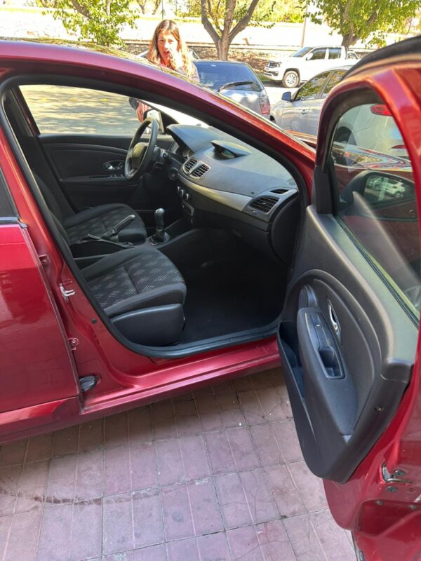 IMG-20260422-WA0019 Renault Fluence 1.6 Dynamique Pack 2015