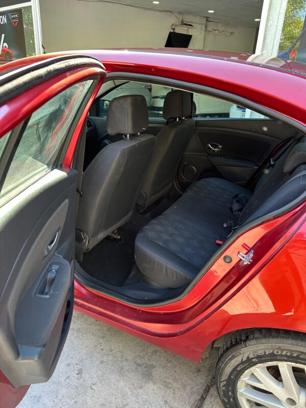 IMG-20260422-WA0116 Renault Fluence 1.6 Dynamique Pack 2015