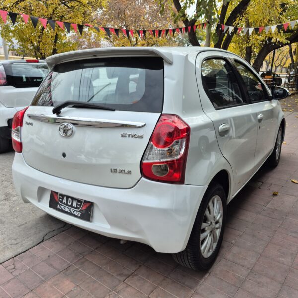 Toyota Etios XLS 1.5 2016