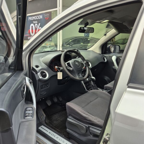 Renault Koleos Dynamique 4x4 MT 2011