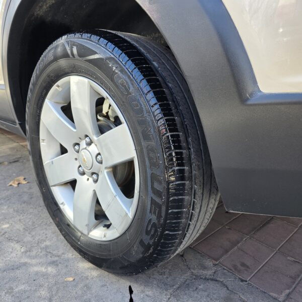 Chevrolet Captiva LS 2.4 M/T