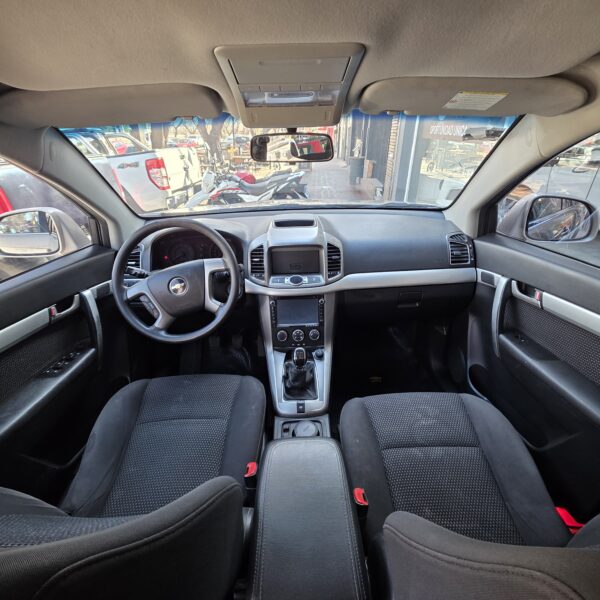 Chevrolet Captiva LS 2.4 M/T