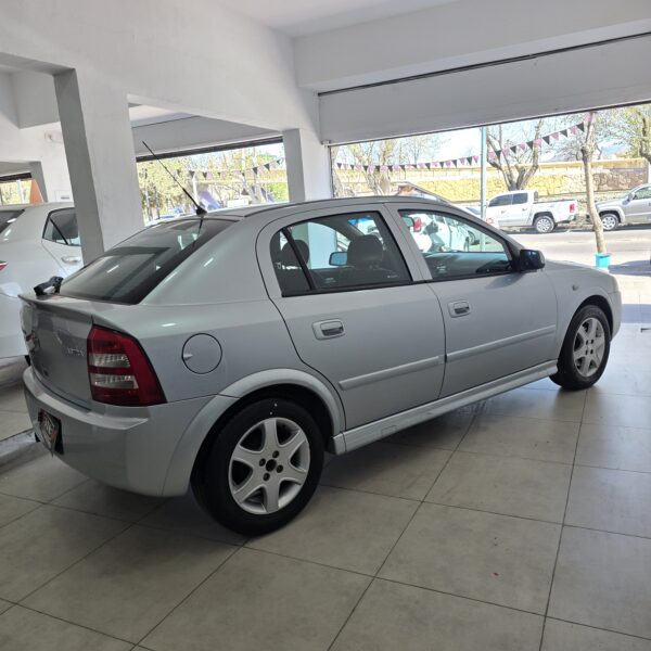 Chevrolet Astra GL 2.0 2010