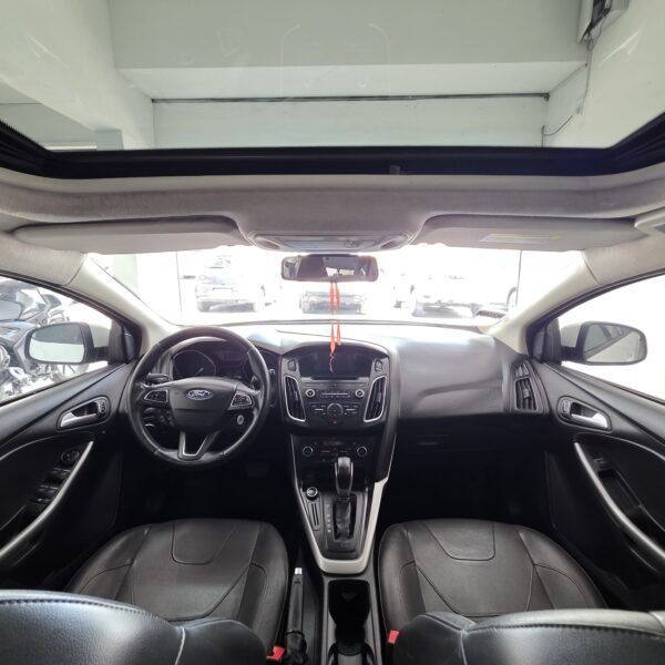 Ford focus  5P 2.0L N AT SE PLUS 2016