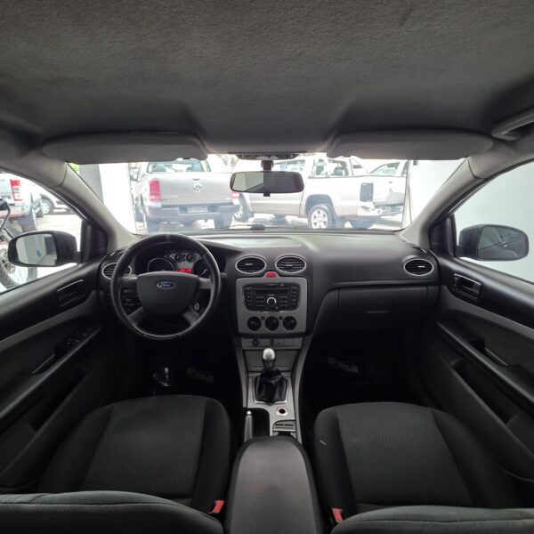 Ford focus Trend 1.6 2012