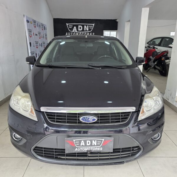 Ford focus Trend 1.6 2012